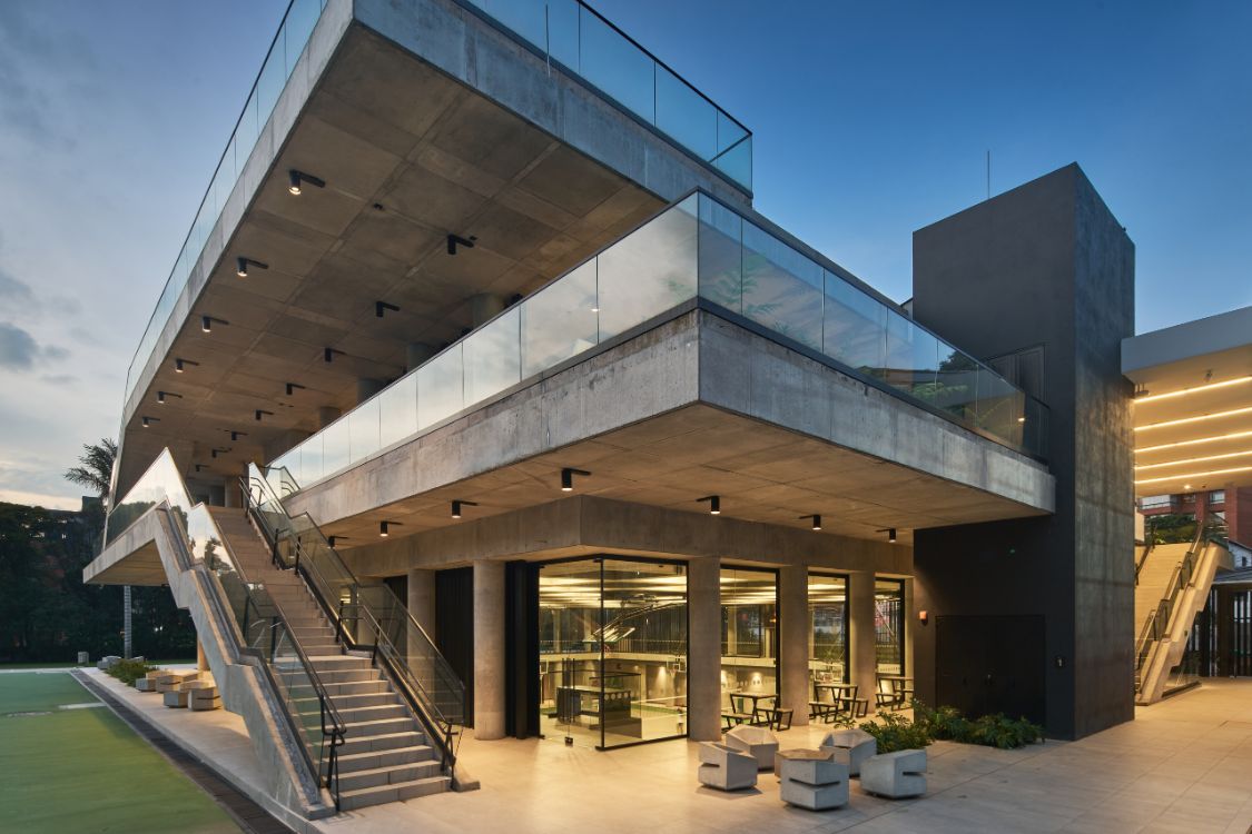 Gimnasio Moderno School Coliseum - Main entrance with modern concrete staircases and cantilevered structure - Felipe Gonzalez Pacheco.jpg